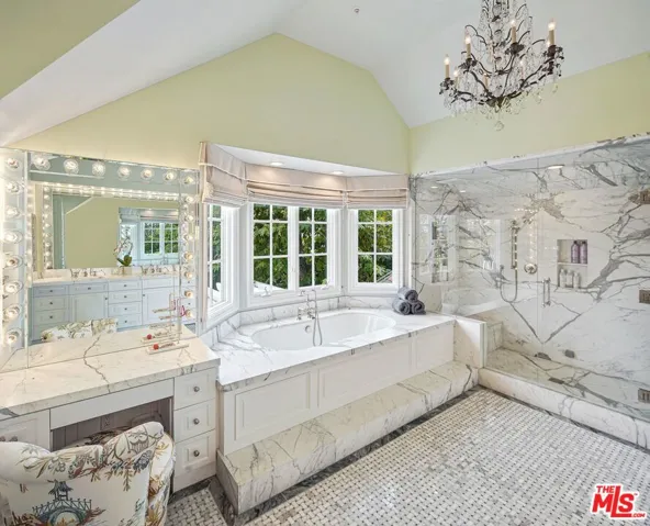 541 Paseo Miramar, Pacific Palisades, California 90272