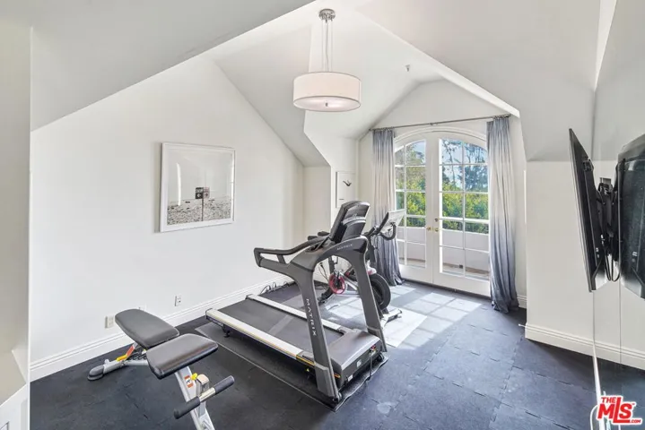 541 Paseo Miramar, Pacific Palisades, California 90272