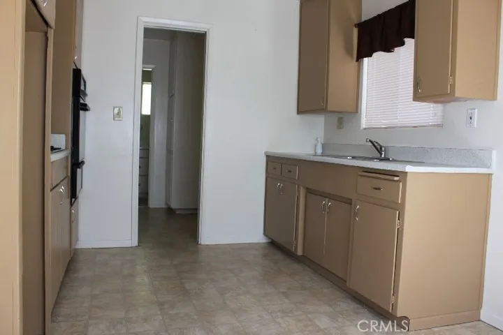 11930 Bryant Street B, Yucaipa, California 92399