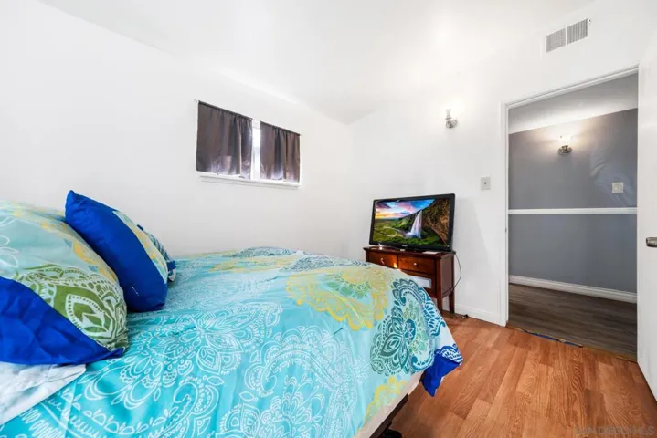 2414 S Shelton St, Santa Ana, California 92707