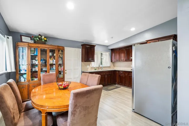 2414 S Shelton St, Santa Ana, California 92707