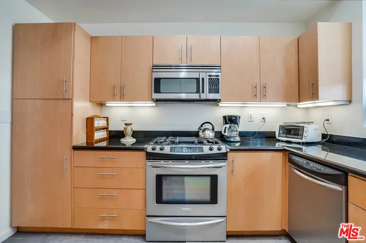 10911 Wellworth Avenue 2a, Los Angeles, California 90024