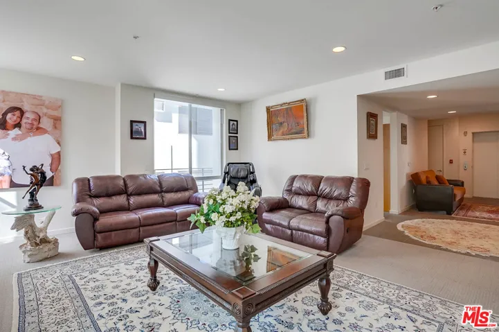 10911 Wellworth Avenue 2a, Los Angeles, California 90024