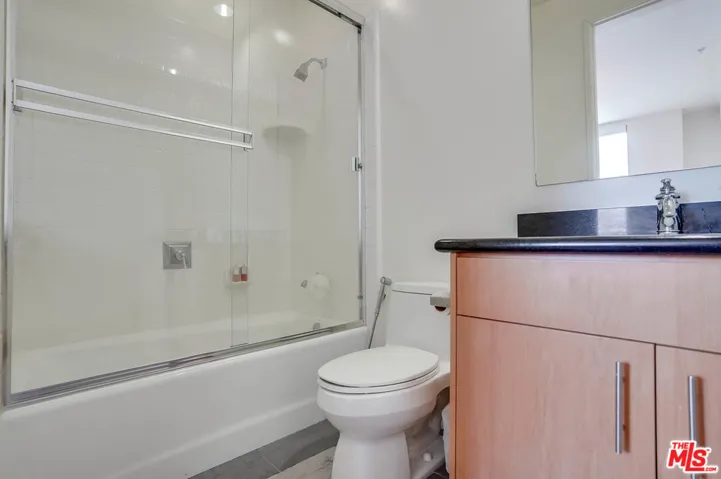 10911 Wellworth Avenue 2a, Los Angeles, California 90024