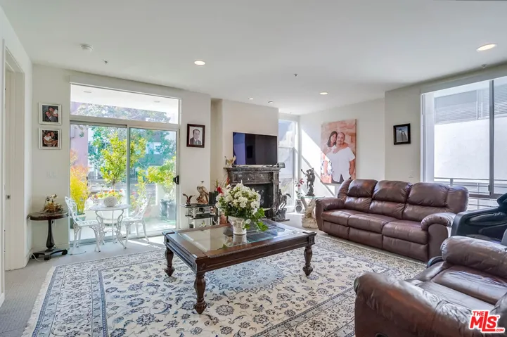 10911 Wellworth Avenue 2a, Los Angeles, California 90024