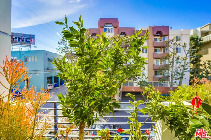 10911 Wellworth Avenue 2a, Los Angeles, California 90024