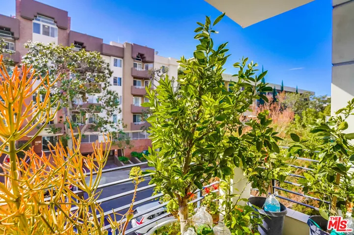 10911 Wellworth Avenue 2a, Los Angeles, California 90024