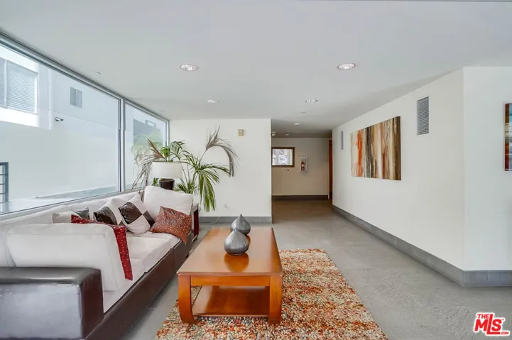 10911 Wellworth Avenue 2a, Los Angeles, California 90024