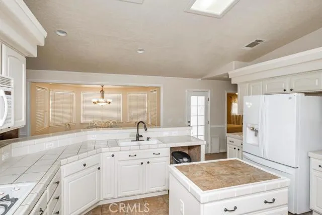 31041 Sherwood Street, Lucerne Valley, California 92356