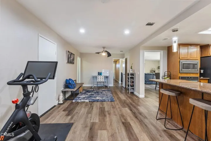 Peppertree Ln-17