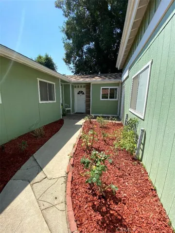 Entrance to unit1