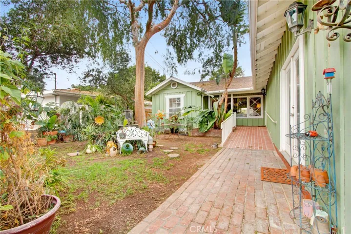 8553 Louise Avenue, Sherwood Forest, California 91325