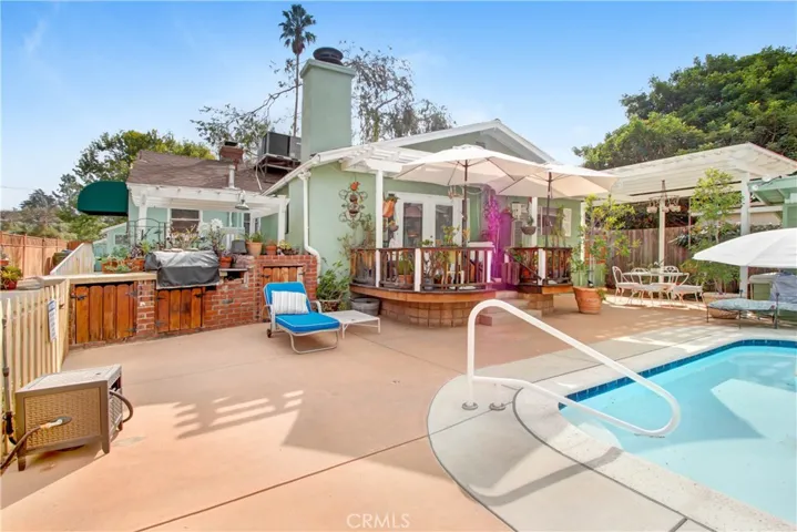 8553 Louise Avenue, Sherwood Forest, California 91325