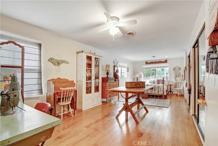 8553 Louise Avenue, Sherwood Forest, California 91325