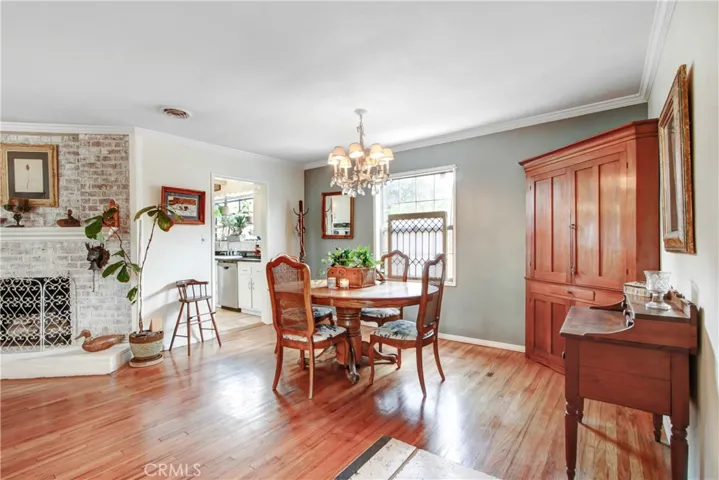 8553 Louise Avenue, Sherwood Forest, California 91325