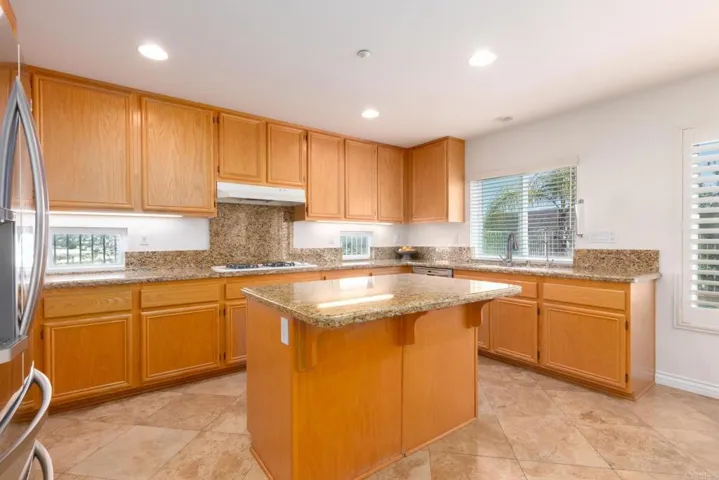 2447 Pointe Parkway, Spring Valley, California 91978