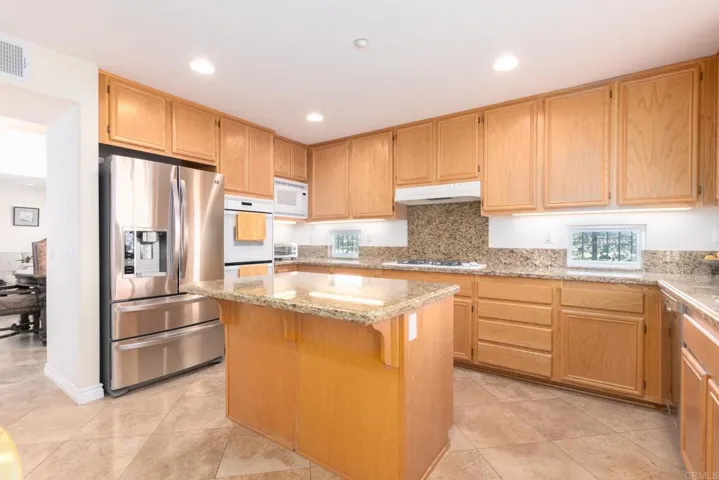 2447 Pointe Parkway, Spring Valley, California 91978