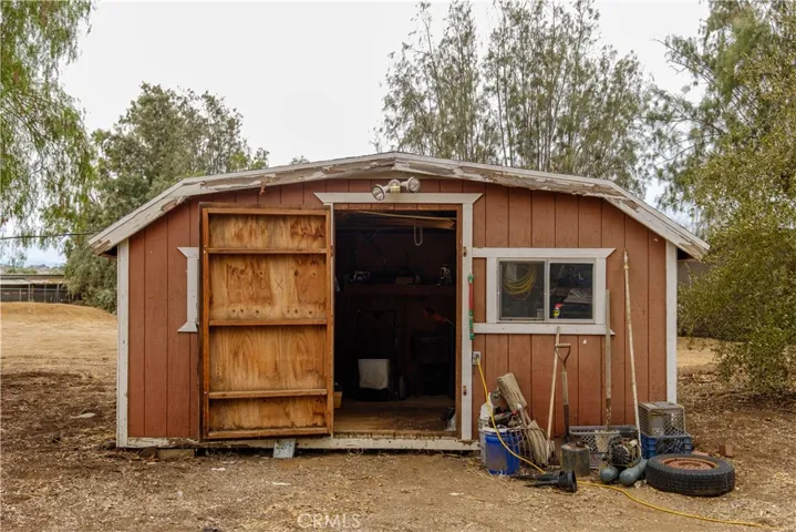 9274 63rd Street, Jurupa Valley, California 92509