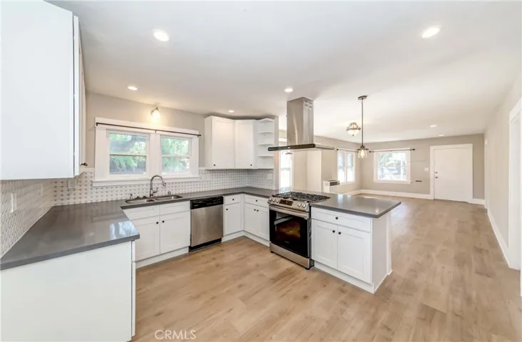 800 Temple Avenue, Long Beach, California 90804