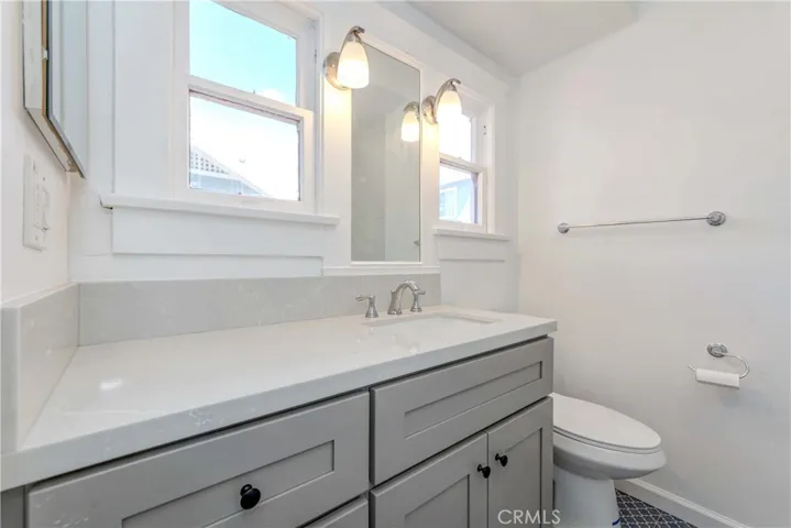 800 Temple Avenue, Long Beach, California 90804