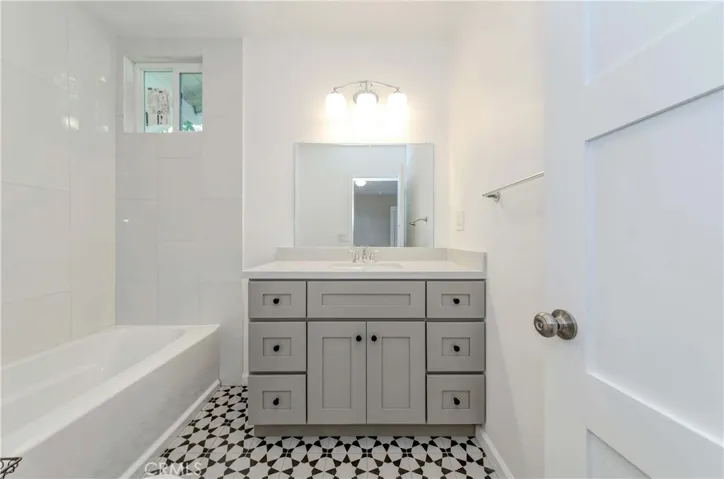 800 Temple Avenue, Long Beach, California 90804
