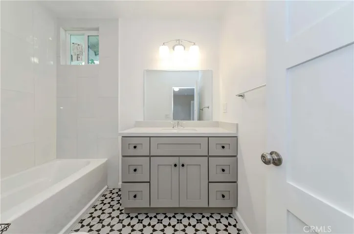 800 Temple Avenue, Long Beach, California 90804