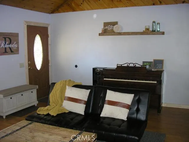 1401 Valley View Road, Pinon Hills, California 92372