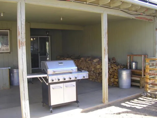 1401 Valley View Road, Pinon Hills, California 92372