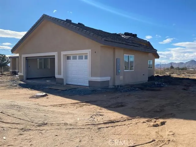 16910 Sycamore Ln. Road, Apple Valley, California 92307