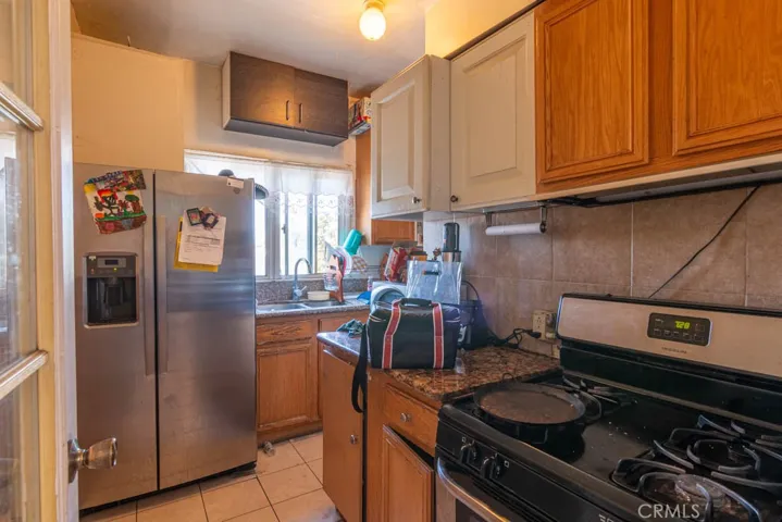 1475 E 56th Street, Los Angeles, California 90011
