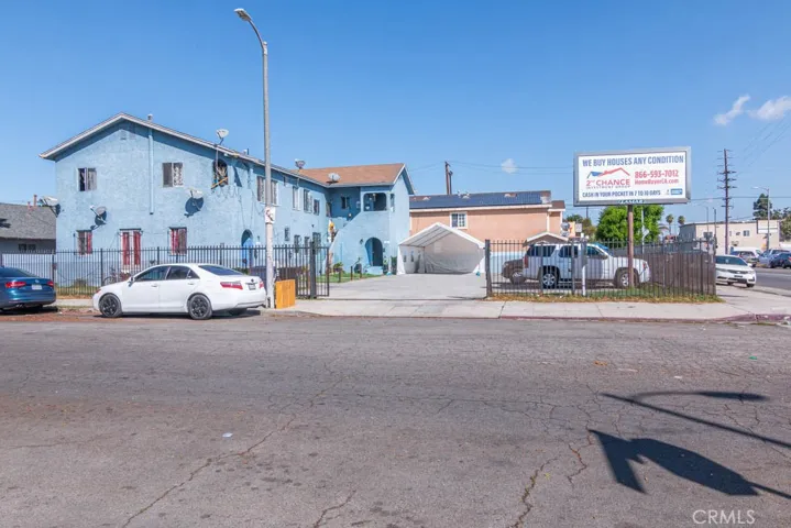1475 E 56th Street, Los Angeles, California 90011