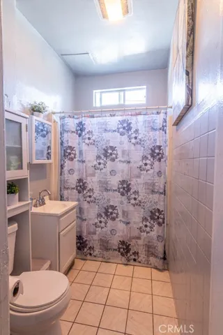 1475 E 56th Street, Los Angeles, California 90011