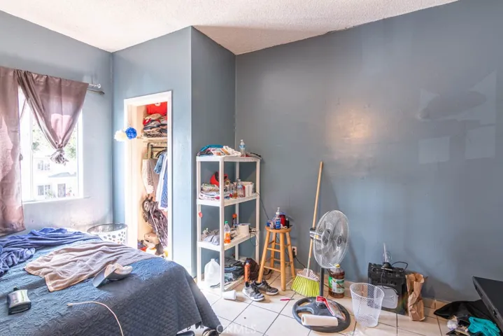 1475 E 56th Street, Los Angeles, California 90011