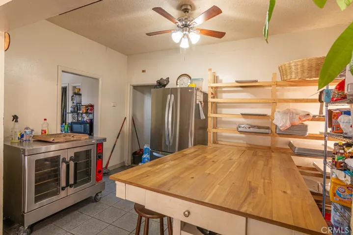 1475 E 56th Street, Los Angeles, California 90011