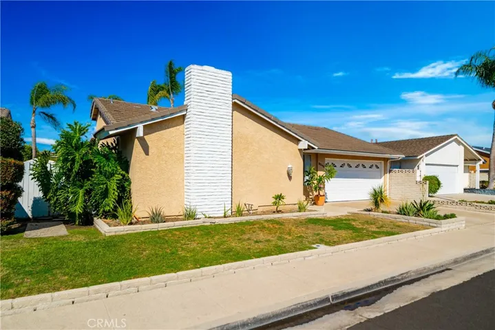 9345 Warbler Avenue, Fountain Valley, California 92708