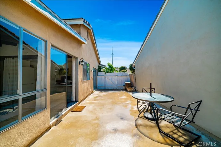 9345 Warbler Avenue, Fountain Valley, California 92708