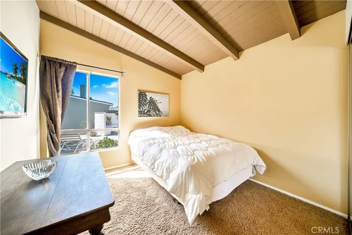 9345 Warbler Avenue, Fountain Valley, California 92708