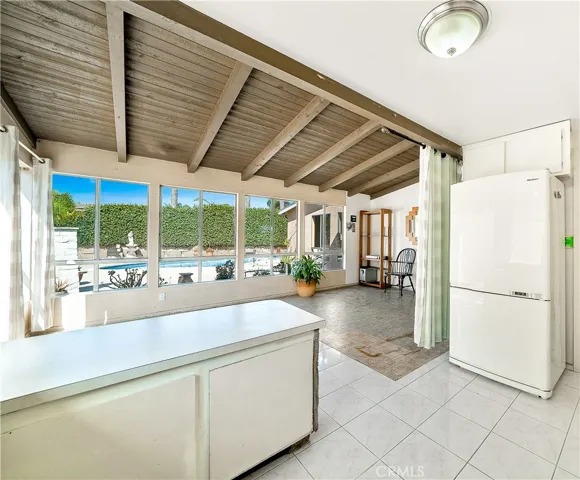 9345 Warbler Avenue, Fountain Valley, California 92708
