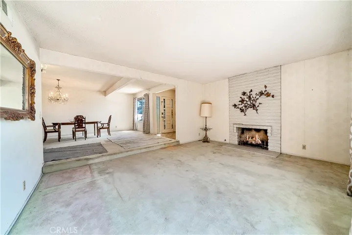 9345 Warbler Avenue, Fountain Valley, California 92708