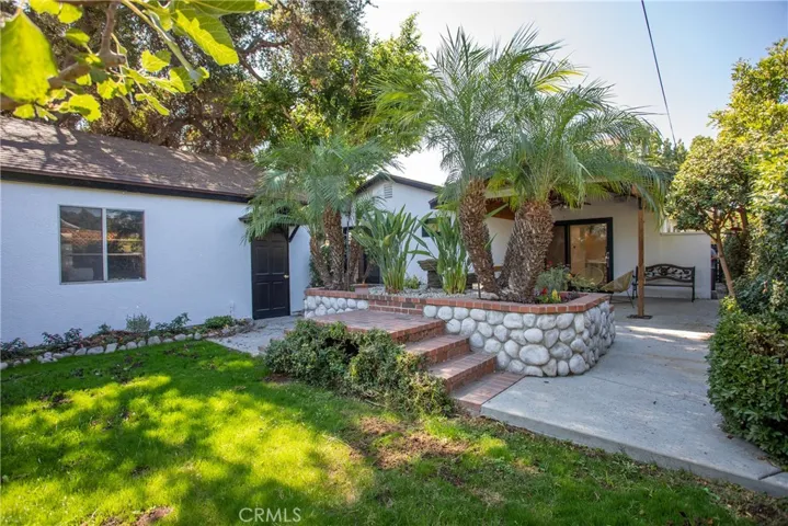 1330 N Fairview Street, Burbank, California 91505