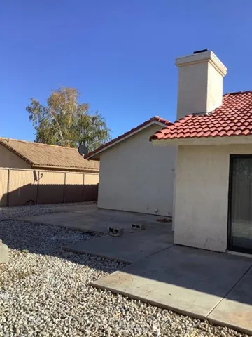 15518 Via Cartagena Street, Hesperia, California 92345