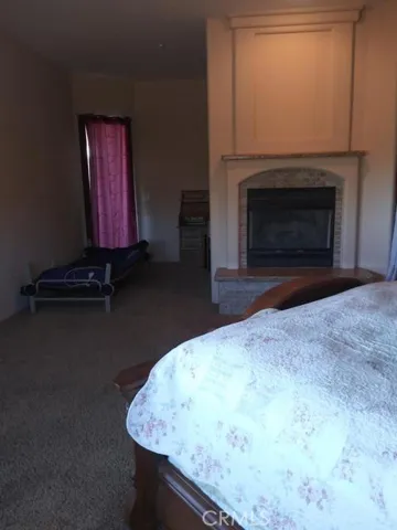 11572 Prairie, Oak Hills, California 92344