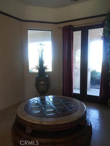 11572 Prairie, Oak Hills, California 92344