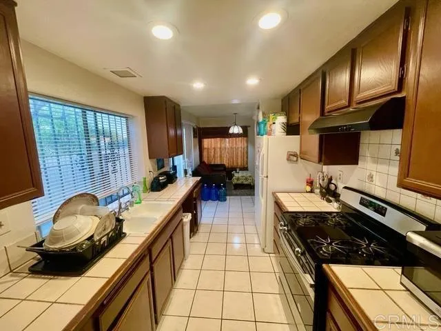 2245 Montcliff Road, San Diego, California 92139