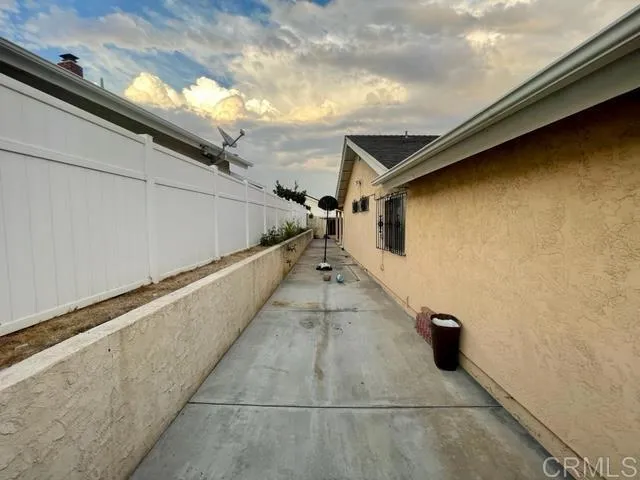 2245 Montcliff Road, San Diego, California 92139