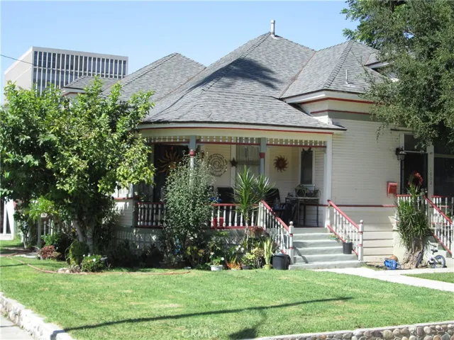 1004 French Street, Santa Ana, California 92701