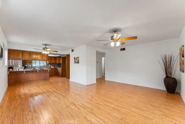20602 Roseton Avenue, Lakewood, California 90715