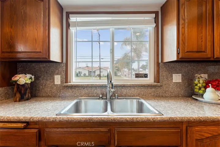 20602 Roseton Avenue, Lakewood, California 90715