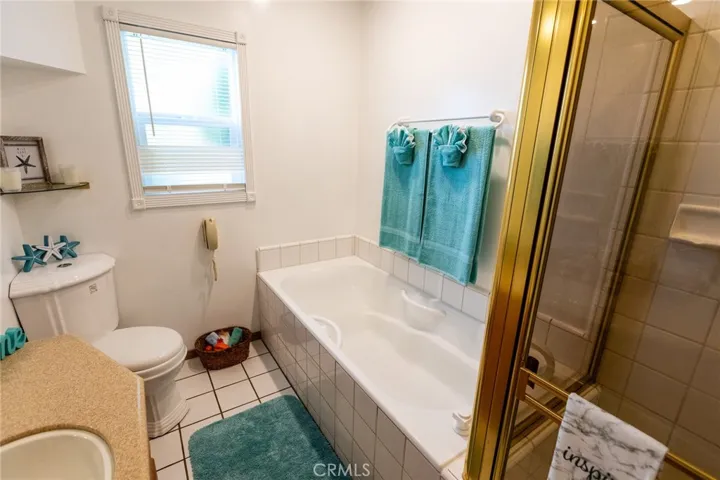 1340 E Washington Street, Long Beach, California 90805
