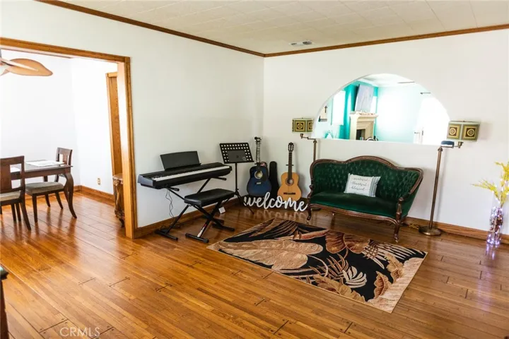 1340 E Washington Street, Long Beach, California 90805